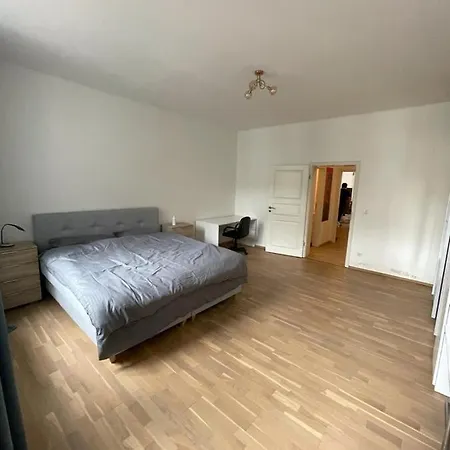 Apartment Zentrale Mit Balkon Innenstadt *